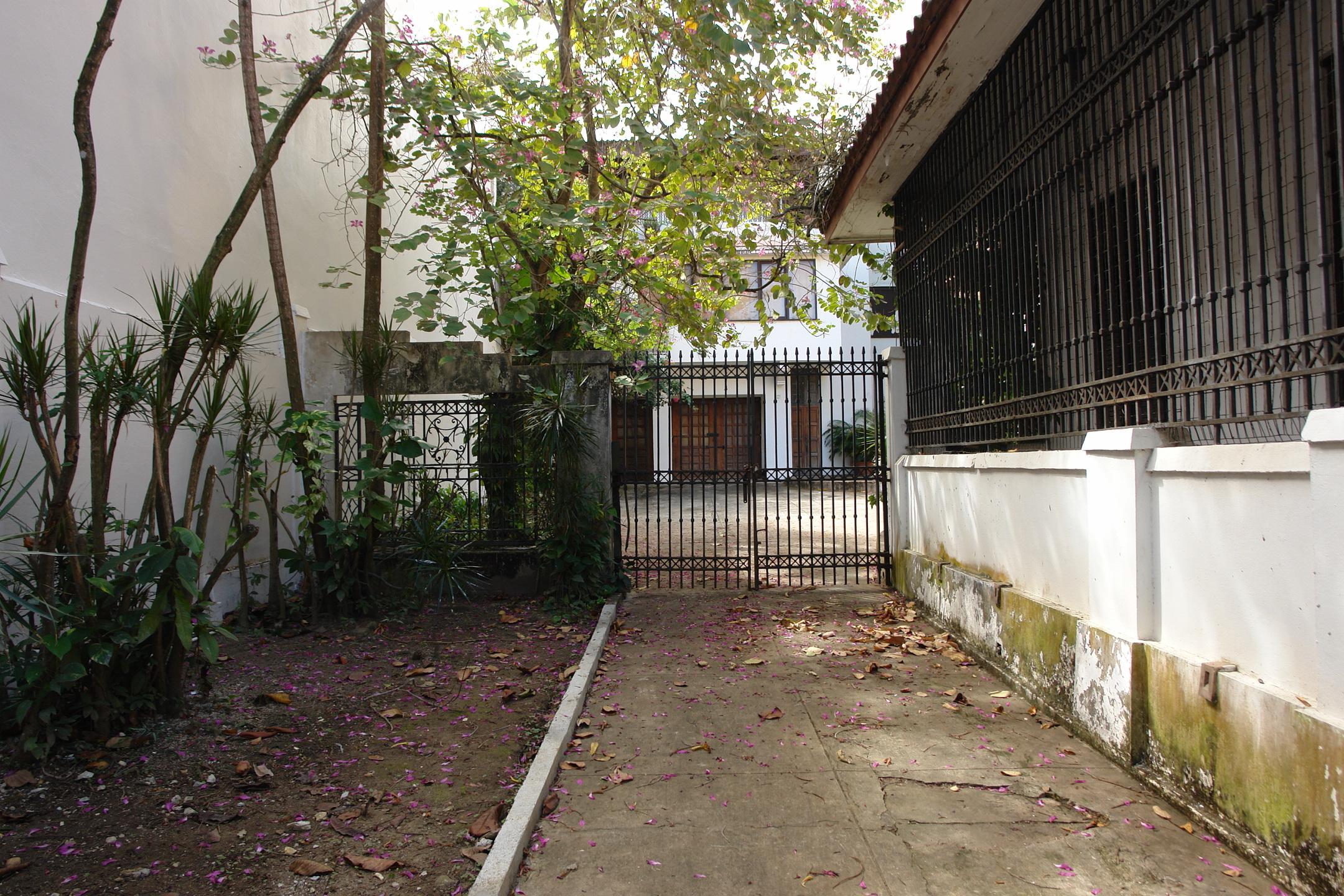 Residencia Dr. Eugenio Fernández García - Ponce de León 652 - San Juan (Miramar) - 2012 00033